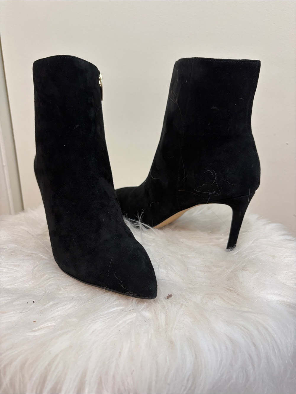 NWOT Ann Taylor Black Suede Pointed Toe Ankle Booties sz 7